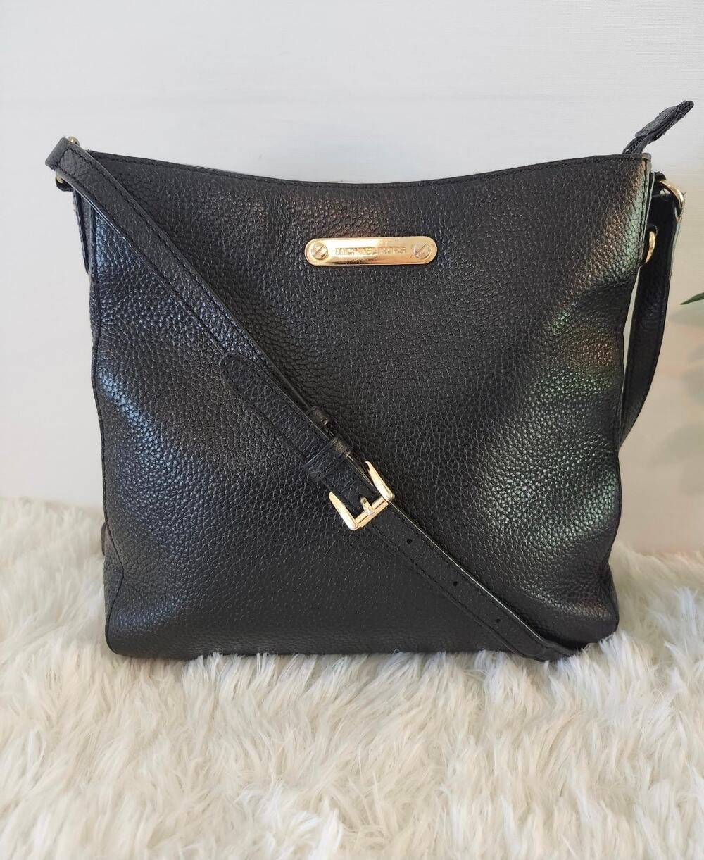 Michael Kors Crossbody Bag Black Leather Gold Pebbled
